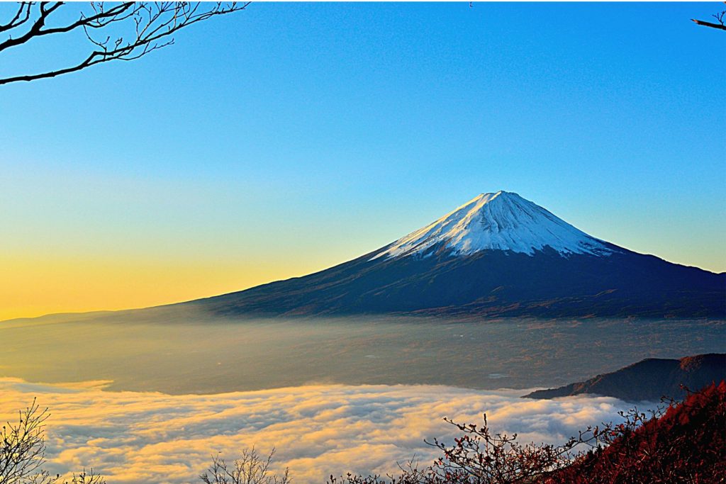 富士山と日の出のバーチャル背景
